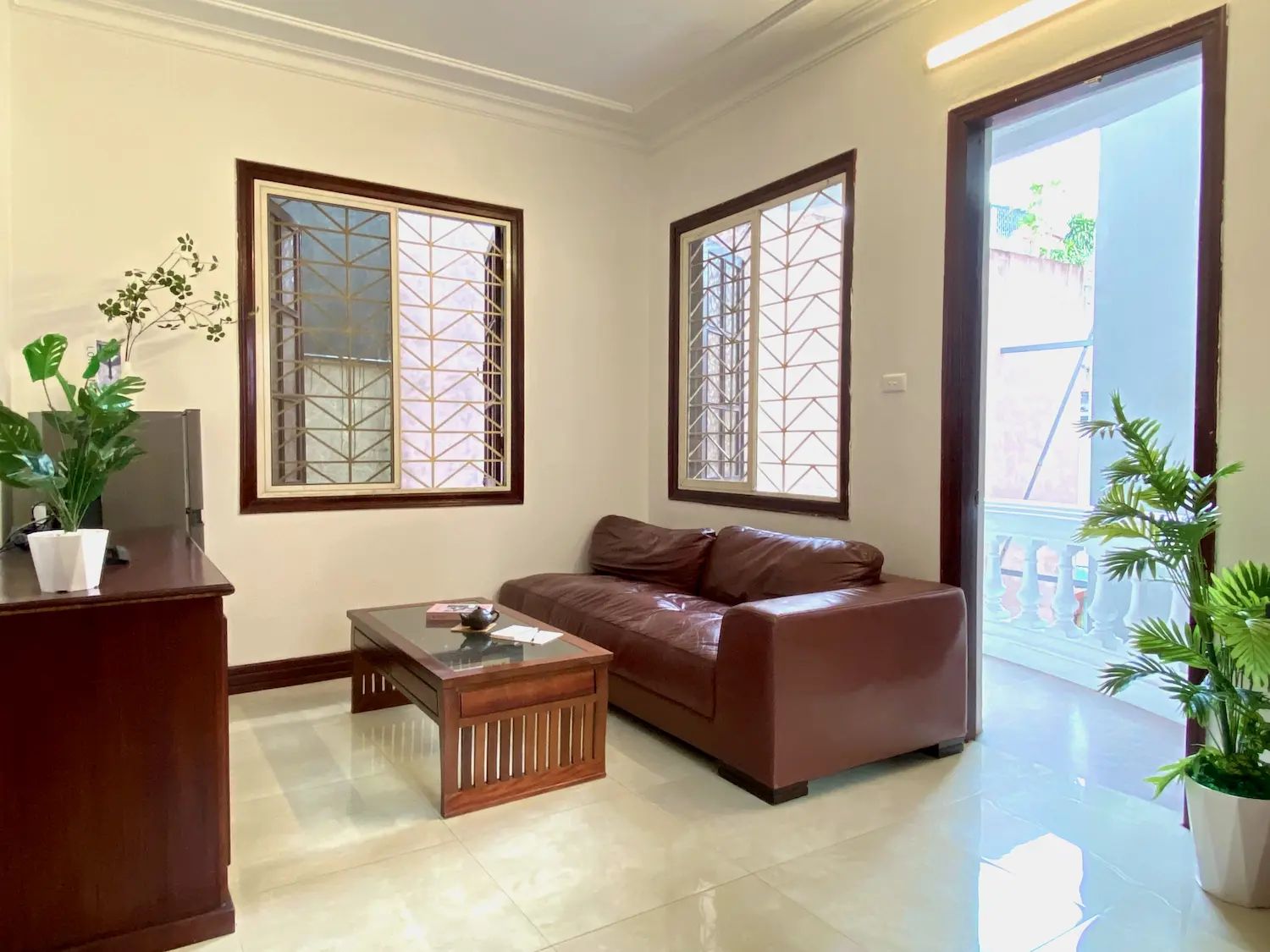 Spacious serviced apartment in central Hanoi – move-in ready